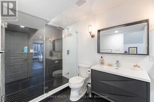 3312 Liptay Avenue, Oakville (Palermo West), ON - Indoor Photo Showing Bathroom