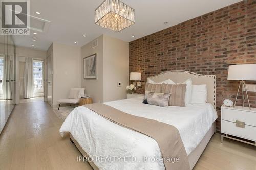 56 - 15 Niagara Street, Toronto (Waterfront Communities), ON - Indoor Photo Showing Bedroom