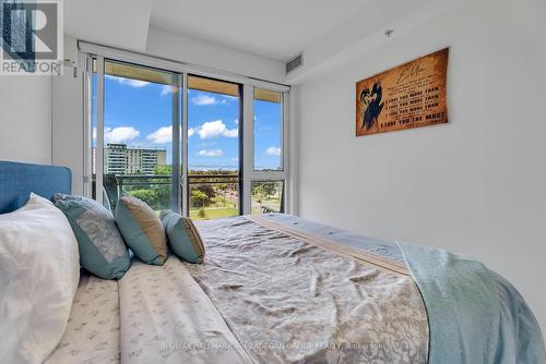 512 - 3237 Bayview Avenue, Toronto, ON - Indoor Photo Showing Bedroom