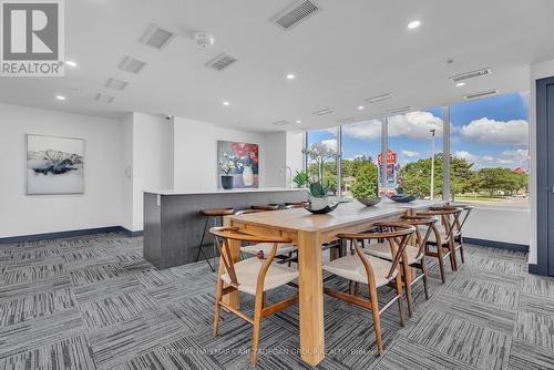 512 - 3237 Bayview Avenue, Toronto, ON - Indoor Photo Showing Dining Room