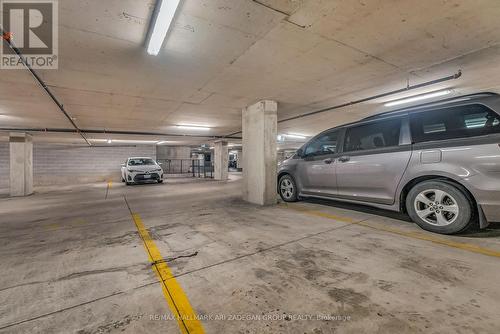 512 - 3237 Bayview Avenue, Toronto, ON - Indoor Photo Showing Garage