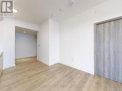 715 - 27 Mcmahon Drive, Toronto, ON - Indoor Photo Showing Other Room