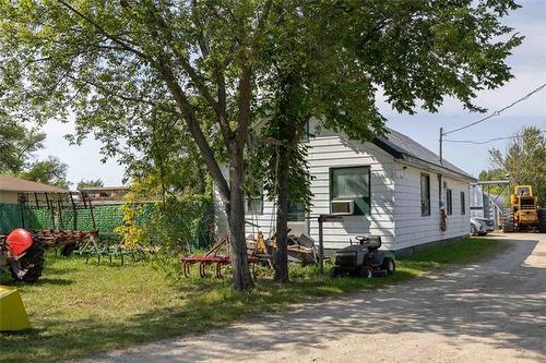 6524 Henderson Hwy Hwy, St Clements, MB 