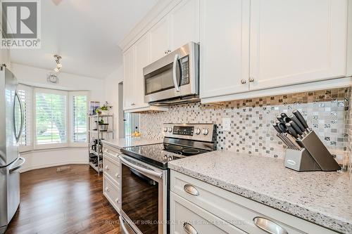 2099 Chrisdon Road, Burlington (Headon), ON - Indoor Photo Showing Kitchen