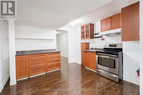 4361 Violet Road, Mississauga, ON - Indoor Photo Showing Kitchen