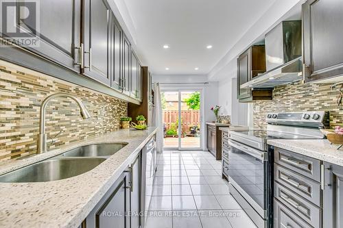 37 - 35 Malta Avenue, Brampton, ON - Indoor Photo Showing Kitchen With Double Sink With Upgraded Kitchen