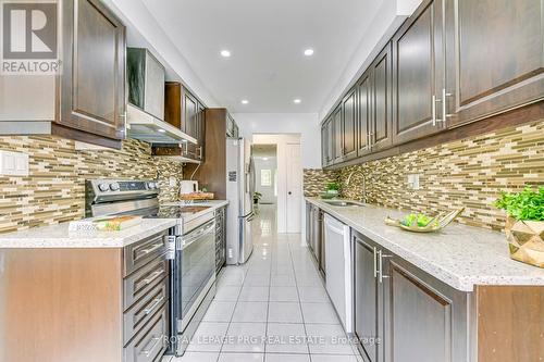 37 - 35 Malta Avenue, Brampton, ON - Indoor Photo Showing Kitchen With Upgraded Kitchen