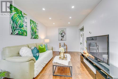 37 - 35 Malta Avenue, Brampton, ON - Indoor Photo Showing Living Room