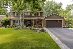 642 CHERRYWOOD DRIVE  Burlington (Lasalle), ON L7T 3X1