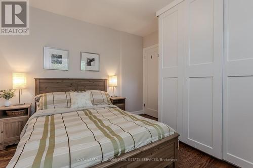 642 Cherrywood Drive, Burlington (Lasalle), ON - Indoor Photo Showing Bedroom