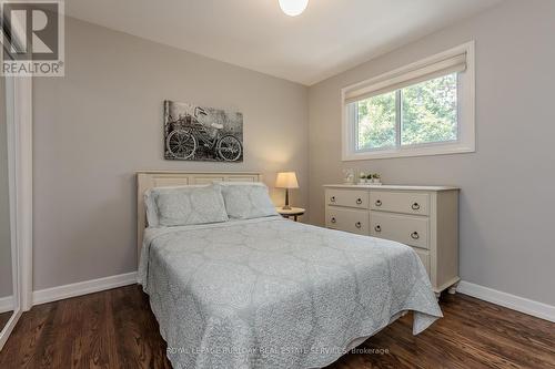 642 Cherrywood Drive, Burlington (Lasalle), ON - Indoor Photo Showing Bedroom