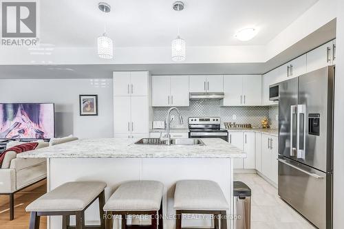 29 Mappin Way, Whitby (Rolling Acres), ON - Indoor Photo Showing Kitchen With Stainless Steel Kitchen With Upgraded Kitchen