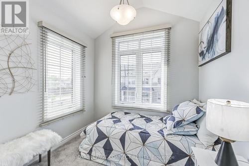 29 Mappin Way, Whitby (Rolling Acres), ON - Indoor Photo Showing Bedroom