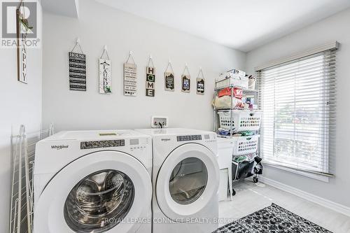 29 Mappin Way, Whitby, ON - Indoor Photo Showing Laundry Room