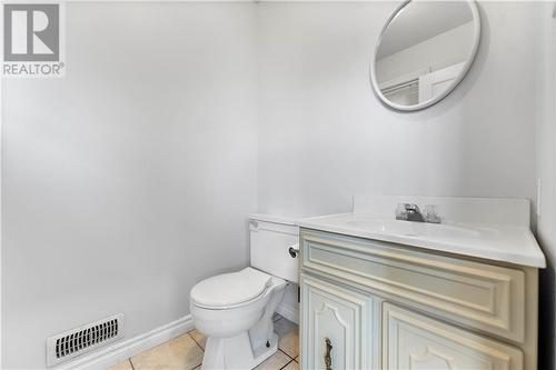 590 Boundary Road, Pembroke, ON - Indoor Photo Showing Bathroom