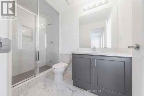 7 Wamsley Crescent, Clarington, ON - Indoor Photo Showing Bathroom