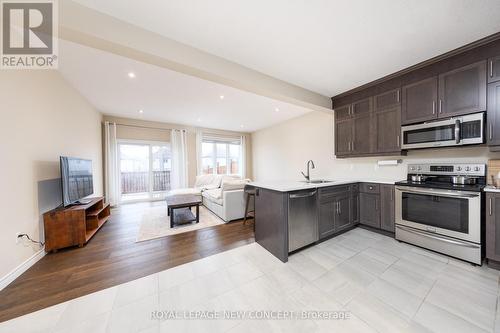 20 Mccann Street, Guelph (Village), ON - Indoor Photo Showing Kitchen