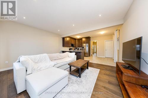 20 Mccann Street, Guelph (Village), ON - Indoor Photo Showing Living Room