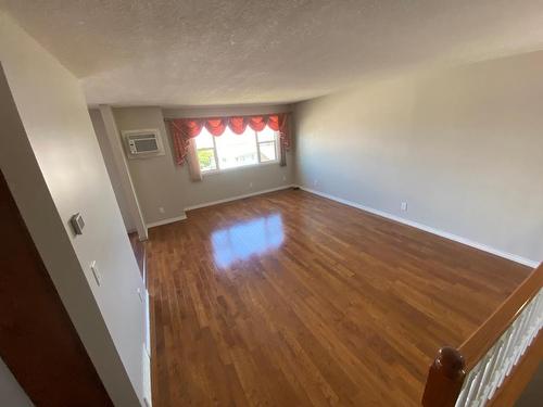 383 Waddington Drive, Kamloops, BC - Indoor Photo Showing Other Room