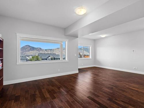 2032 Galore Cres, Kamloops, BC - Indoor Photo Showing Other Room