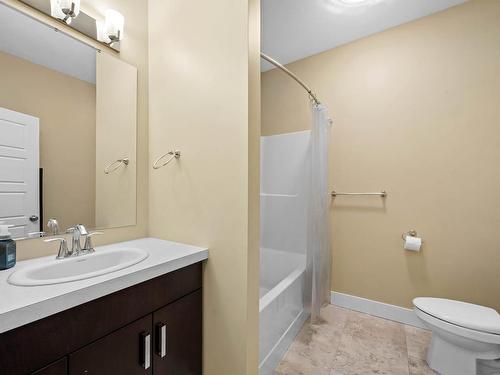 2032 Galore Cres, Kamloops, BC - Indoor Photo Showing Bathroom