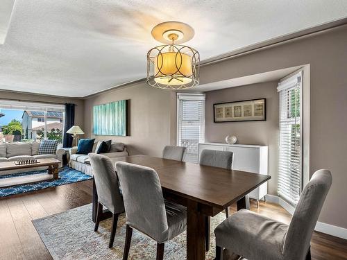 441 Robson Drive, Kamloops, BC - Indoor Photo Showing Dining Room