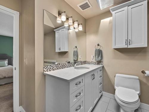 441 Robson Drive, Kamloops, BC - Indoor Photo Showing Bathroom