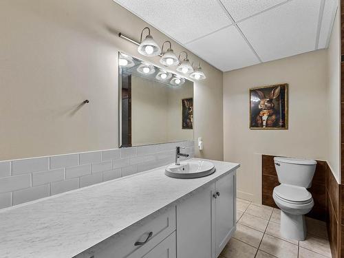 441 Robson Drive, Kamloops, BC - Indoor Photo Showing Bathroom