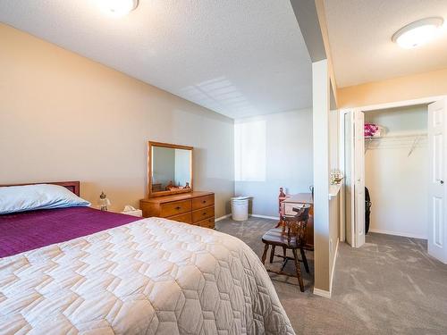 9-2630 Nechako Drive, Kamloops, BC - Indoor Photo Showing Bedroom