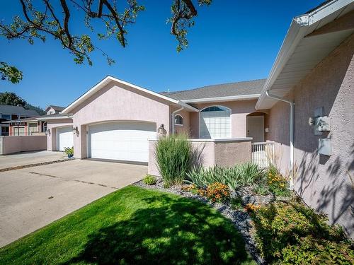 9-2630 Nechako Drive, Kamloops, BC - Outdoor