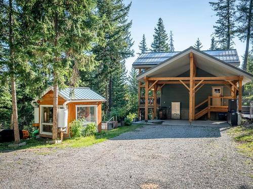 3381 Mcgregor Road, Kamloops, BC - Outdoor With Deck Patio Veranda