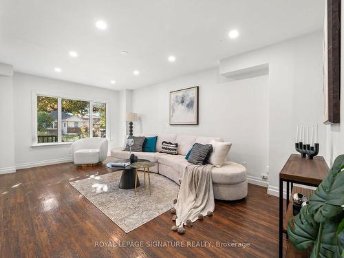 94 Meighen Ave, Toronto, ON - Indoor Photo Showing Living Room