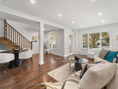 94 Meighen Ave, Toronto, ON - Indoor Photo Showing Living Room