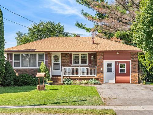 2166 Victoria St, Innisfil, ON - Outdoor With Deck Patio Veranda With Facade