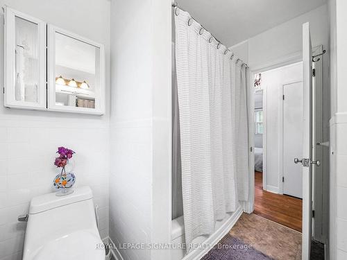 2166 Victoria St, Innisfil, ON - Indoor Photo Showing Bathroom