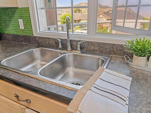 1937 Gloaming Drive, Kamloops, BC - Indoor Photo Showing Kitchen With Double Sink