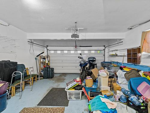 1937 Gloaming Drive, Kamloops, BC - Indoor Photo Showing Garage