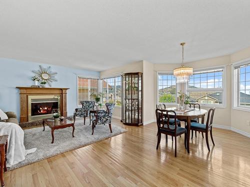 1937 Gloaming Drive, Kamloops, BC - Indoor With Fireplace