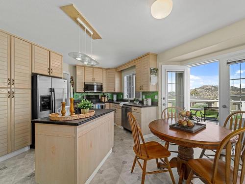 1937 Gloaming Drive, Kamloops, BC - Indoor Photo Showing Dining Room