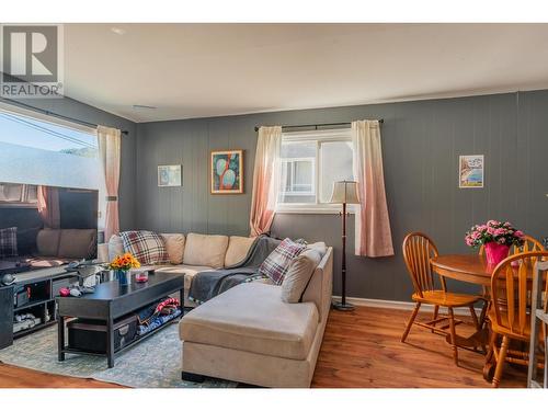 710 Spokane  Street, Trail, BC - Indoor Photo Showing Living Room