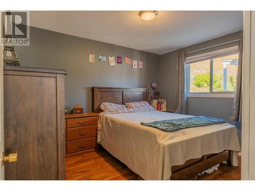 710 Spokane  Street, Trail, BC - Indoor Photo Showing Bedroom