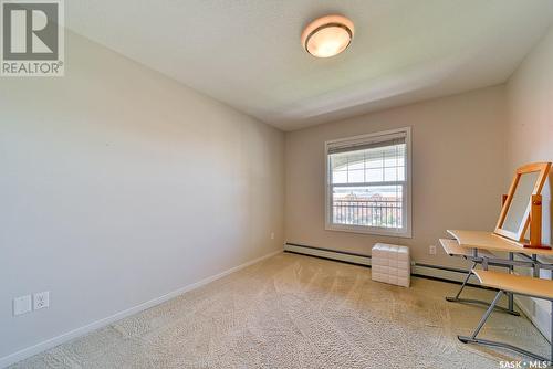 324 1545 Neville Drive, Regina, SK - Indoor Photo Showing Other Room