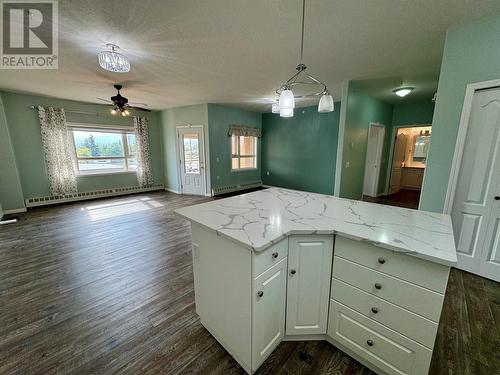 11001 13 Street Unit# 302, Dawson Creek, BC - Indoor Photo Showing Kitchen