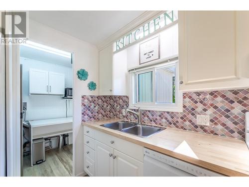 1701 Penticton Avenue Unit# 29, Penticton, BC - Indoor Photo Showing Kitchen With Double Sink