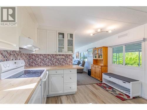 1701 Penticton Avenue Unit# 29, Penticton, BC - Indoor Photo Showing Kitchen