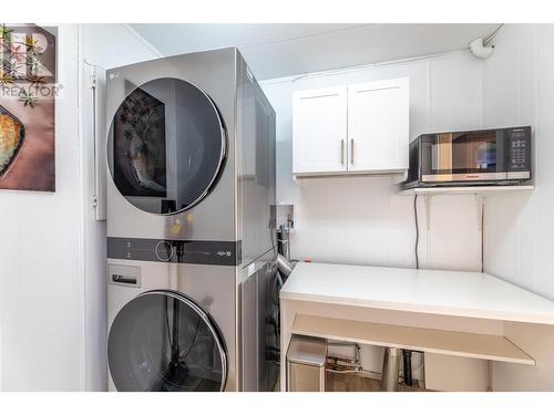 1701 Penticton Avenue Unit# 29, Penticton, BC - Indoor Photo Showing Laundry Room