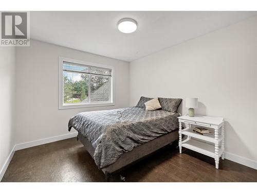 4805 Canyon Ridge Crescent, Kelowna, BC - Indoor Photo Showing Bedroom