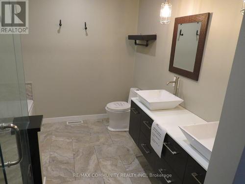 4 - 91 Coughlin Road, Barrie (Holly), ON - Indoor Photo Showing Bathroom