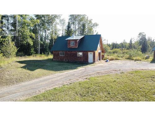 7126 93 Mile Loop Road, 100 Mile House, BC - Outdoor