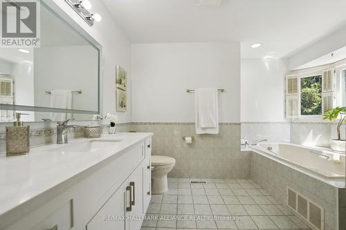 179 Romain Crescent, Oakville (College Park), ON - Indoor Photo Showing Bathroom